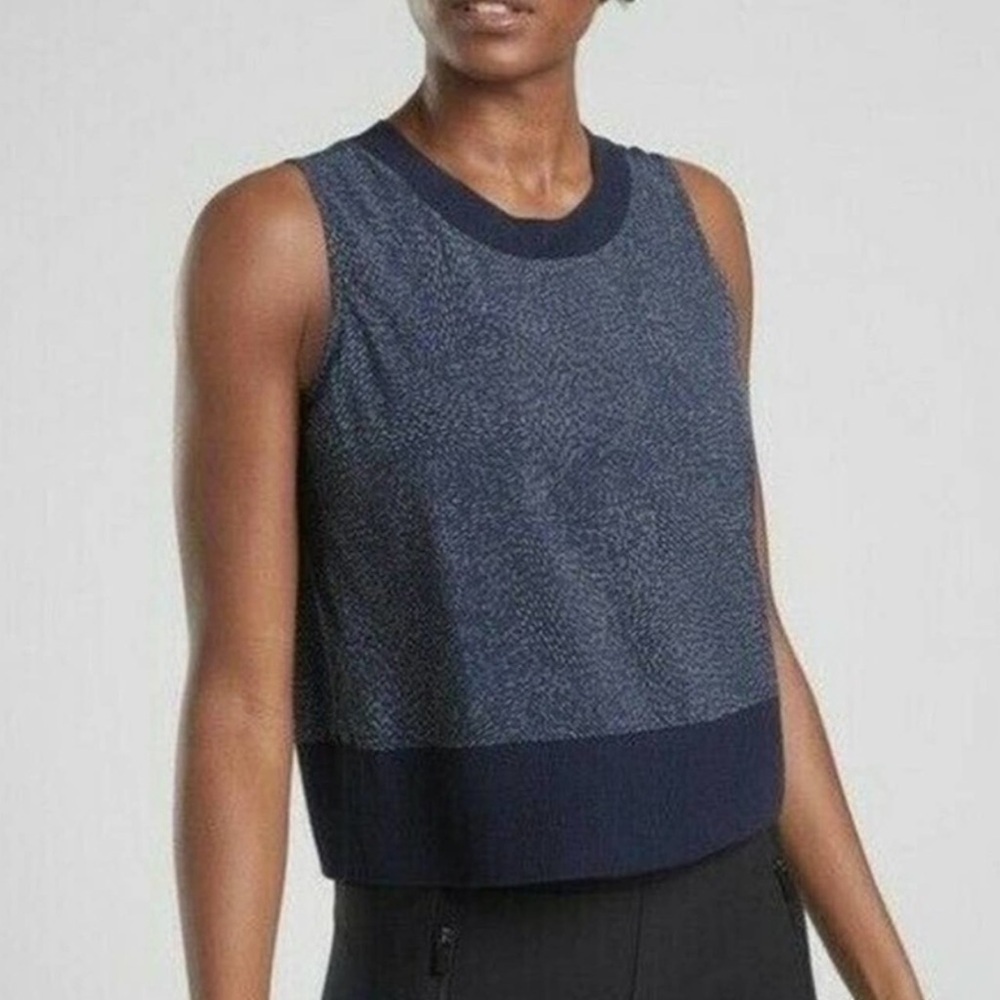 Athleta Zephyr Shell Top Blue Ribbed Hem Neckline Lightweight Gym Workout XS